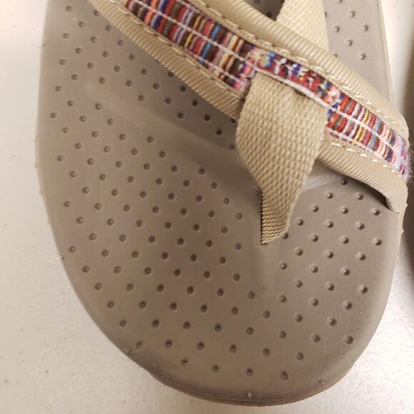 Skechers Women's Sandals Outdoor Lifestyle Size 9 Strappy Tan Slip On Flip Flop - Picture 7 of 9